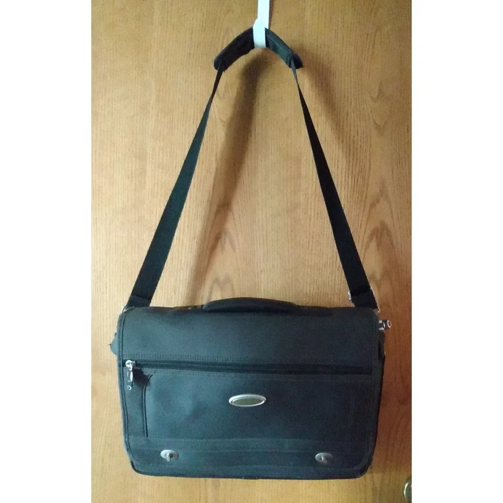 Eddie Bauer Messenger Laptop Bag Travel Carry-on Luggage Gray Briefcase READ